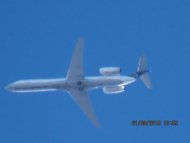 Embraer ERJ-145 (N15986)