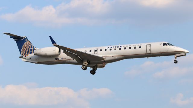 Embraer ERJ-145 (N18114) - May 24 2018