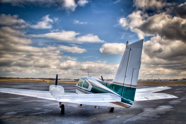 Beechcraft 55 Baron (N3590A)