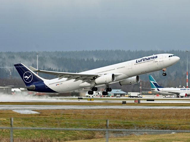 Airbus A330-300 (D-AIKR)