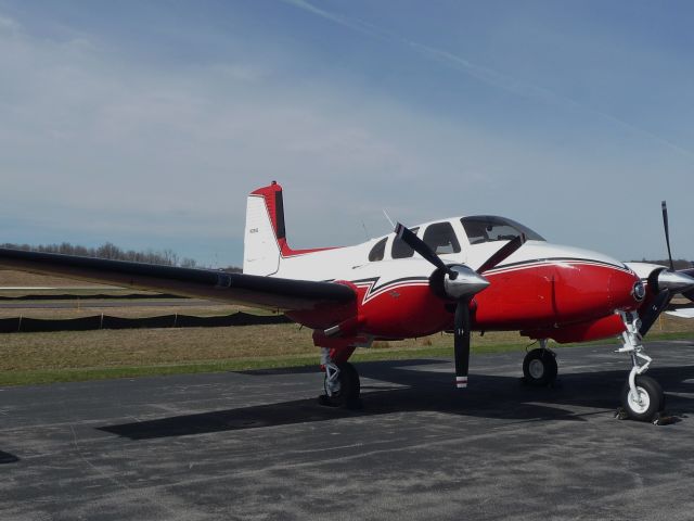 Beechcraft Twin Bonanza (N261B) - Beech Twin Bonanza