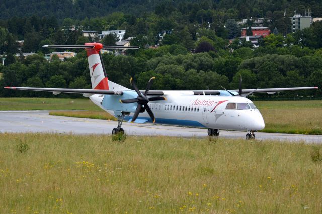 de Havilland Dash 8-400 (OE-LGA)