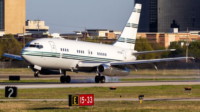 Boeing 737-200 (N370BC)