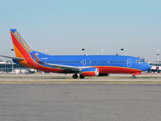 BOEING 737-300 (N371SW) - Boeing 737-700. Southwest standard aircraft.