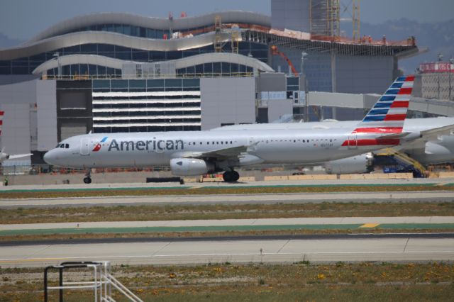 Airbus A321 (N507AY)