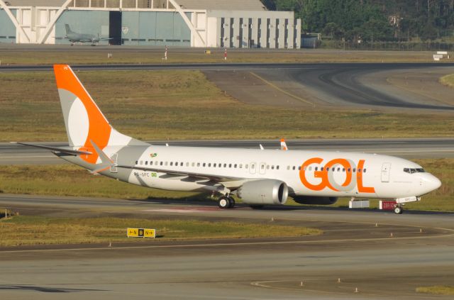 Boeing 737-800 (PS-GPC)