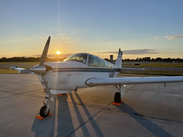 Beechcraft Bonanza (36) (N446P)