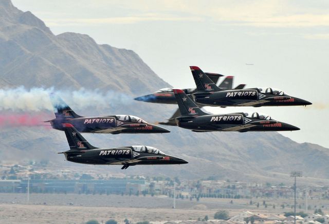 Aero L-39 Albatros — - 4 planes formation and high speed pass of the civil demo team Patriots