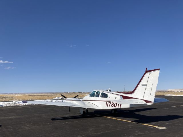 Beechcraft 55 Baron (N7801Y)