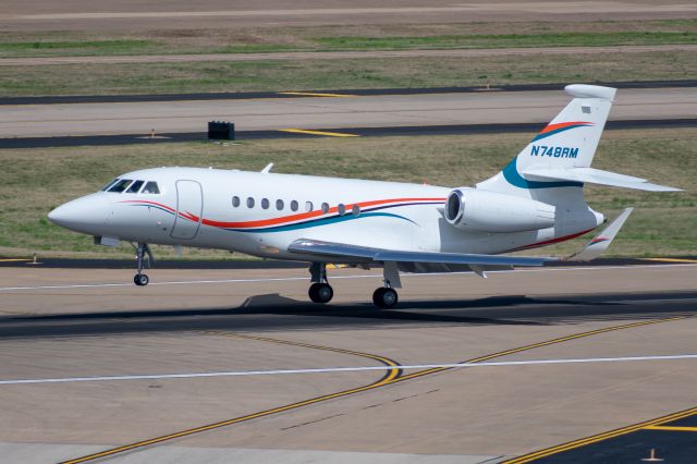 Dassault Falcon 2000 (N748RM)