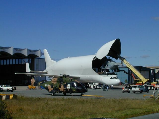 Airbus A300F4-600 — - A little to the left.....easy!