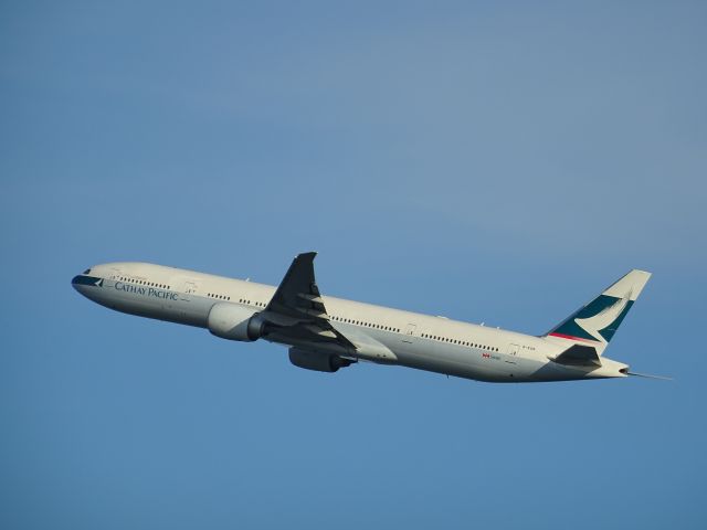 BOEING 777-300ER (B-KQN)