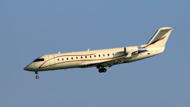 Canadair Regional Jet CRJ-200 (9H-JOY)