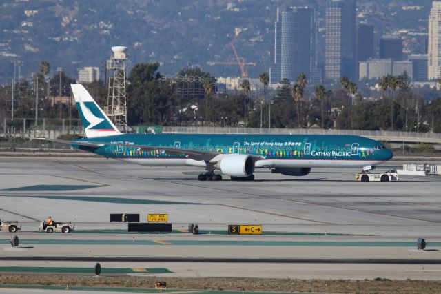 BOEING 777-300ER (B-KPB)