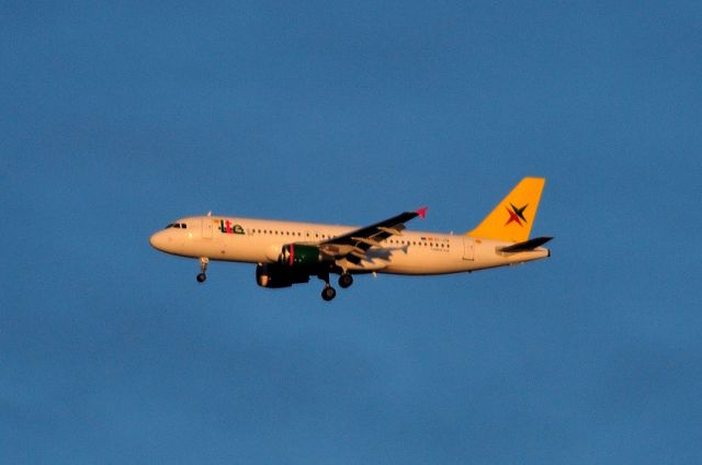 Airbus A320 (EC-JTA) - 2008 At sunset