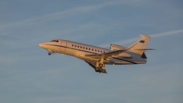 Dassault Falcon 900 (APJ62245)