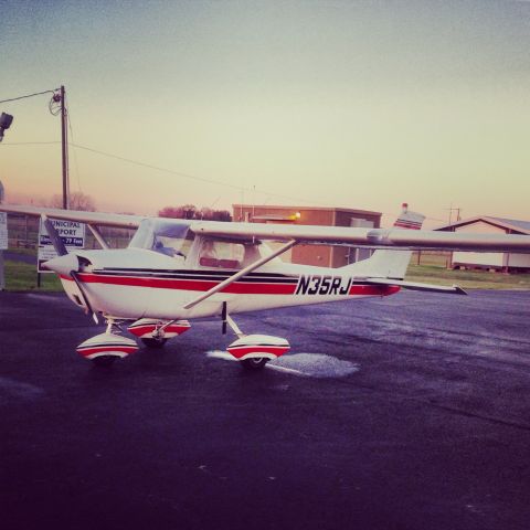 Cessna Commuter (N35RJ)