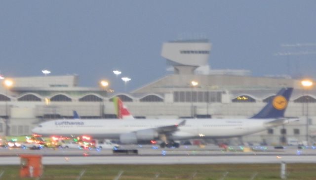 Airbus A340-600 (D-AIHV)