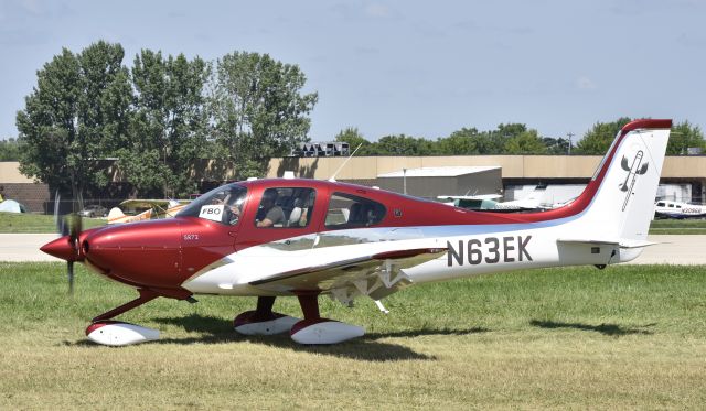 Cirrus SR-22 (N63EK) - Airventure 2017