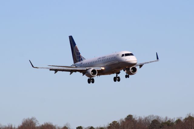 Embraer 170/175 (N632RW)