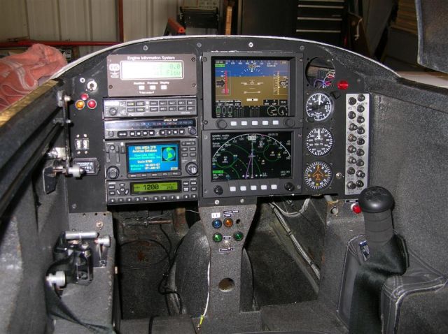 RUTAN Long-EZ (N818KD) - Cockpit photo of EZrg N818KD