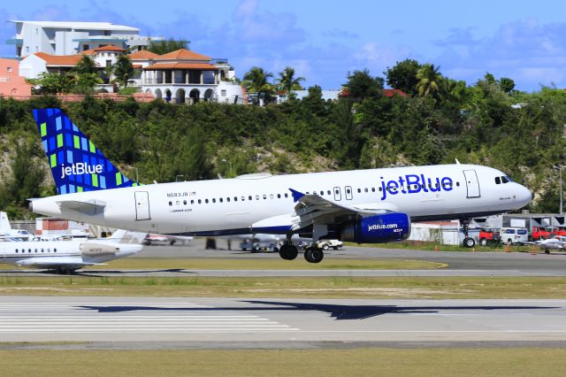 Airbus A320 (N583JB) - JetBlue N583JB landing 