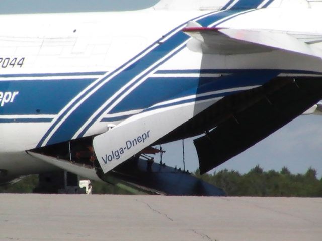 Antonov An-124 Ruslan (RNA82044)