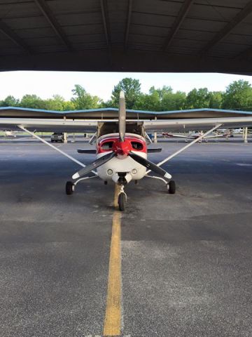 Cessna Skylane (N20522) - Knoxville Flyers Cessna 182RG