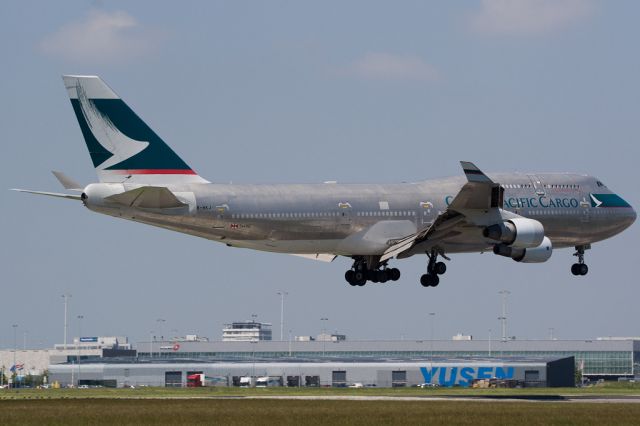 Boeing 747-400 (B-HKJ)