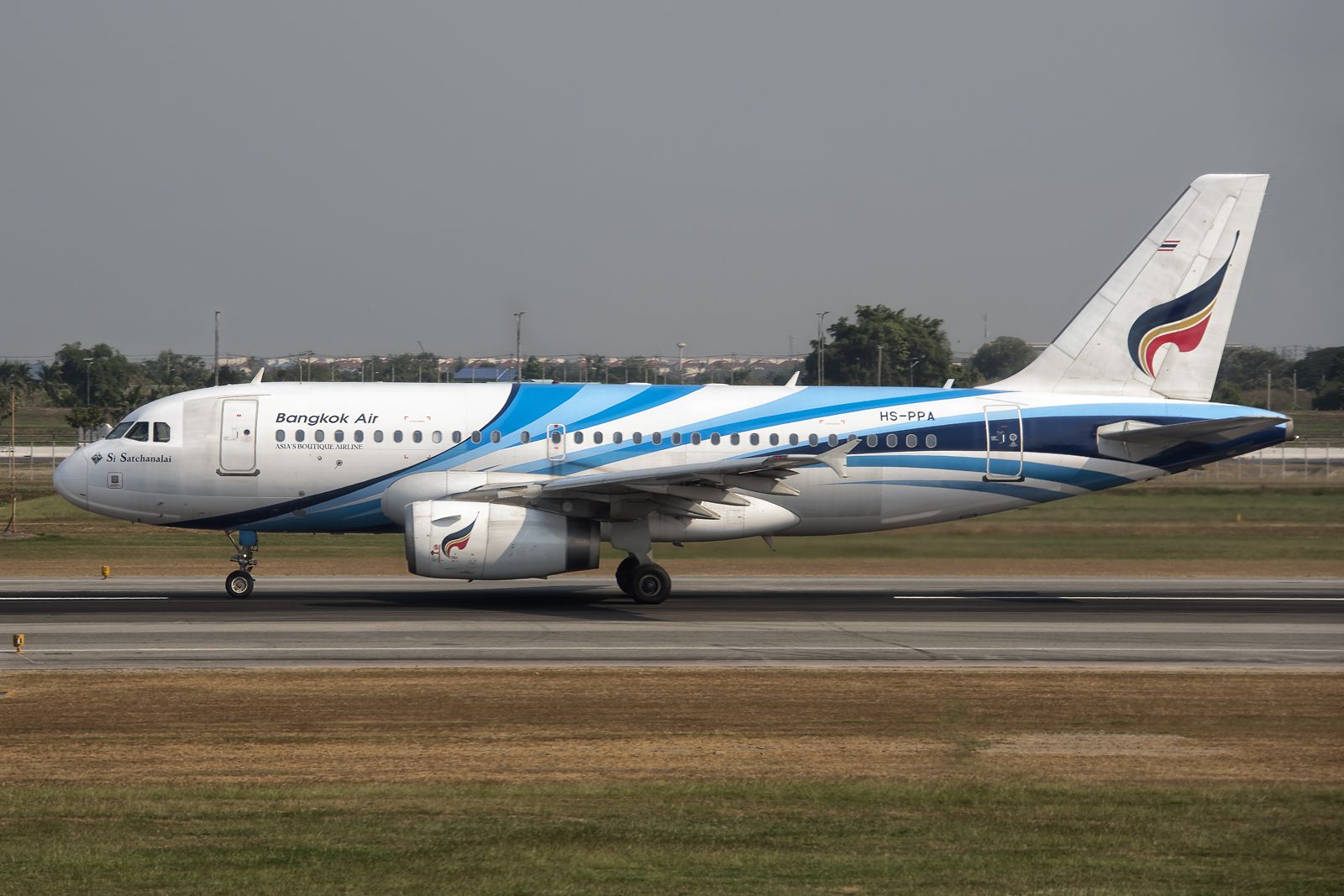 Airbus A319 (HS-PPA) - 8th January, 2020: Lined up on runway 01R at Bangkok Suvarnabhumi Airport for departure. (See http://www.planexplorer.net/Xploregallery/displayimage.php?pid=1750 )