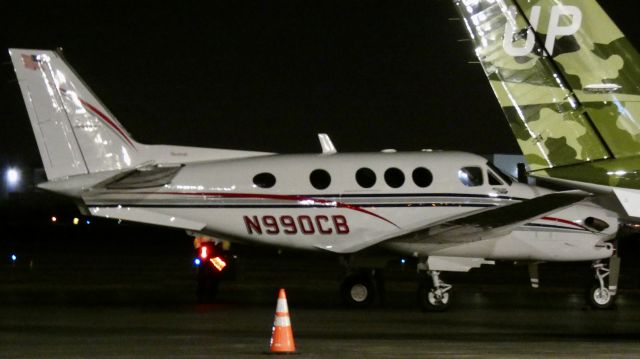 Beechcraft King Air 90 (N990CB) - Nice lookin C90 at KBUF!