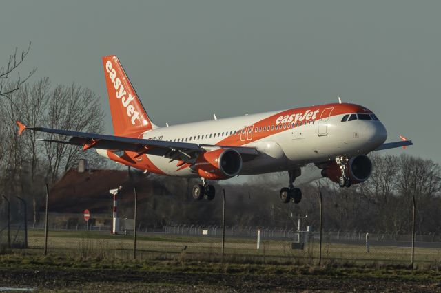 HB-JXB — - Left of Runway 04L