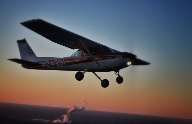 Cessna 152 (N24331)