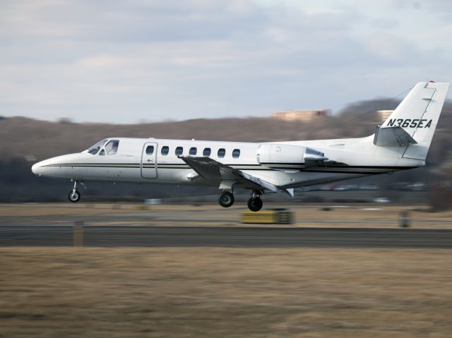 Cessna Citation V (N365EA) - Landing runway 26 at Danbury CT. CFM (Corporate Flight Mangement has 2 x Citation V, 2 x Phenom 100 and 3 x King Air 100 available for charter in the NY metropolitan area (KDXR KHPN KTEB KBDR).