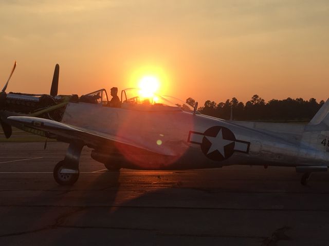 — — - Ray Fowler in preparation for the first flight of Tom Reilly's NAA XP-82 Twin Mustang, 2018 