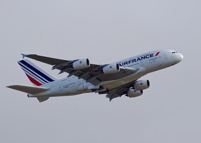 Airbus A380-800 (F-HPJE) - a rel=nofollow href=http://flightaware.com/live/flight/FHPJE/history/20170325/2330Z/KLAX/LFPGhttps://flightaware.com/live/flight/FHPJE/history/20170325/2330Z/KLAX/LFPG/a