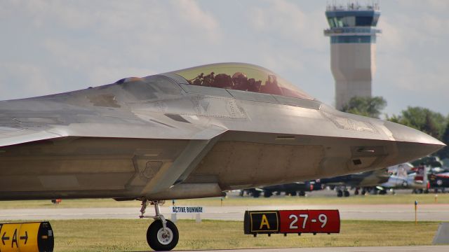 Lockheed F-22 Raptor (05-4089) - Pilot Capt. “RaZZ” Larson of the USAF ACC F-22 Demon Team in 05-4089, during the Day 3 at EAA Airventure 2023. br /br /7/26/23