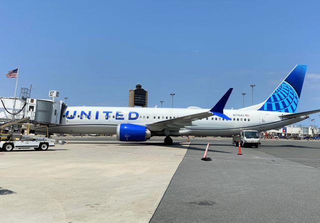 Boeing 737 MAX 9 (N77543) - MAX 9