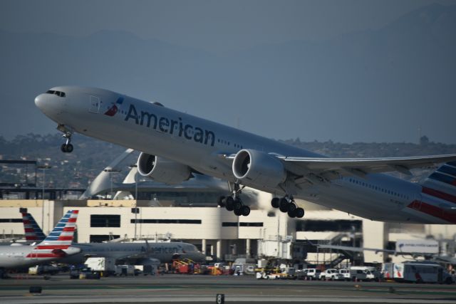 BOEING 777-300ER (N736AT) - Taken 23 Aug 2019