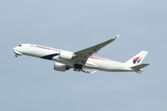 Airbus A350-900 (9M-MAD) - A Malaysian Airlines A350-900 taking off from LHR on runway 27L.br /br /Location: Heathrow T5 Planespotting Point.br /Date: 12.10.22 (dd/mm/yy).