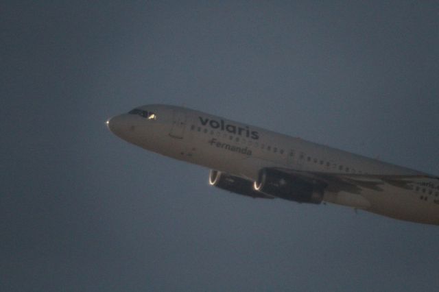 Airbus A320 (N512VL) - DEPARTURE 27 MMTJ