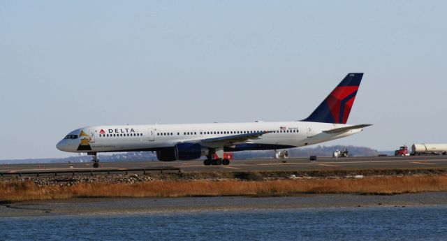 Boeing 757-200 (N6715C)