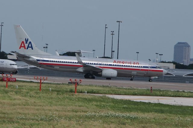 Boeing 737-700 (N846NN)
