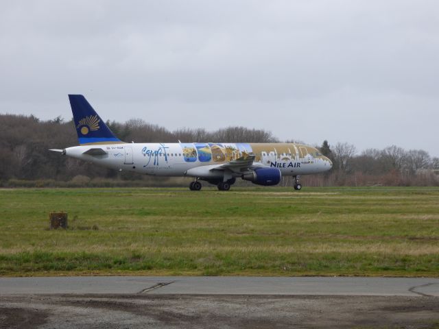 Airbus A320 (SU-BQM)