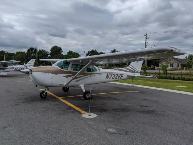 Cessna Skyhawk (N733VR)