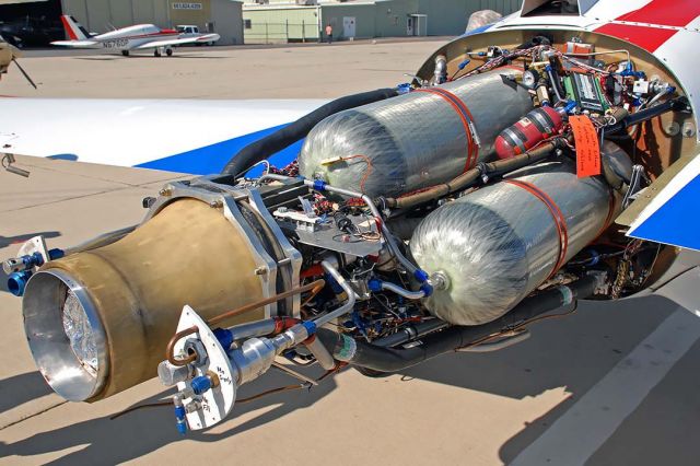 N216MR — - Rocket propelled Xcor Velocity N216MR at Mojave on August 15, 2009. It is propelled by a 1,500-lb thrust rocket engine.