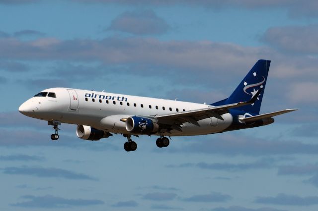 Embraer 170/175 (VH-SWO) -  Embraer 170-100LR cn 17000081. Airnorth VH-SWO rwy 03 YPPH 20 August 2022