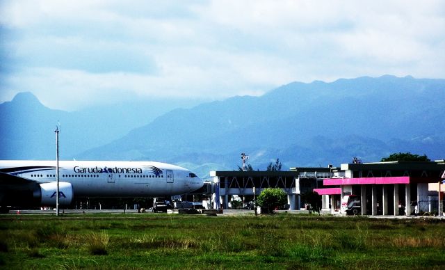 BOEING 777-300ER (F-OSYD) - Air Autral, operated by Garuda Indonesia for Hajj at Sultan Iskandar Muda International Airport Aceh