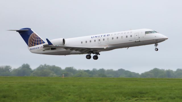 Canadair Regional Jet CRJ-200 (N446AW) - United Express Air Wisconsin 3169 departing runway 4 at KLEX for a short hop to KDAY Dayton, Ohio Cox International.