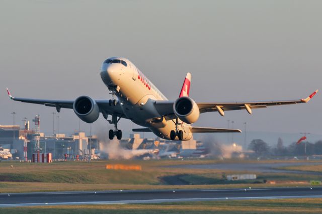 OSKBES-MAI Kityonok (HB-JCJ) - SWR391 on the way back to Zurich